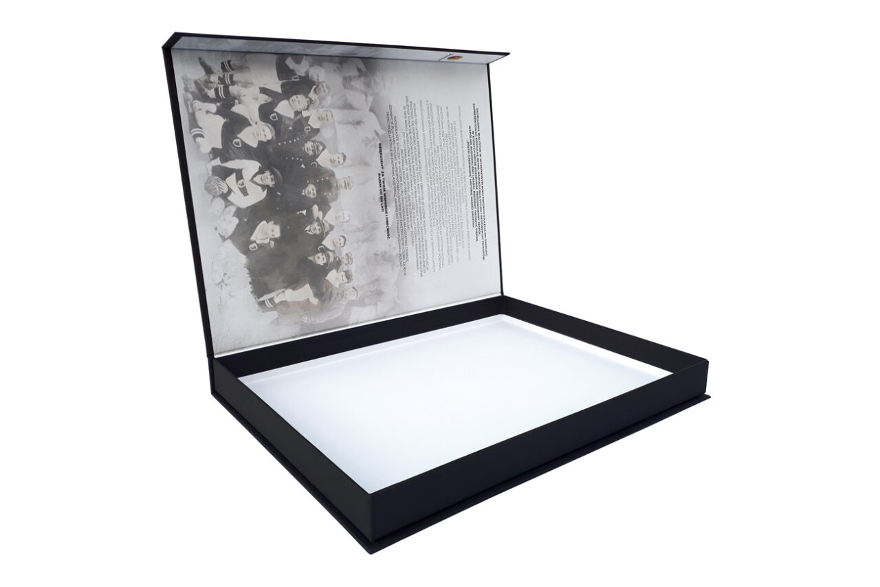 High quality custom rigid boxes with magnetic lids