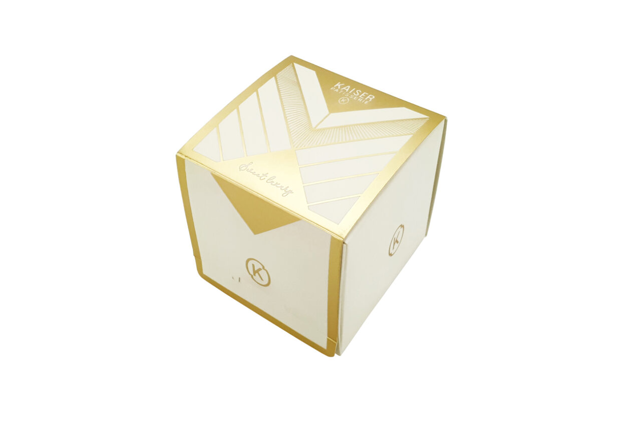 Personalised folding boxes for patisserie